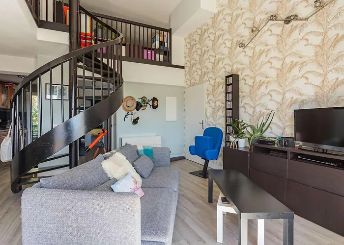 Bel Duplex A Avec Terrasse Proche Golf Nivelle - Fr-1-4-696 شقة *